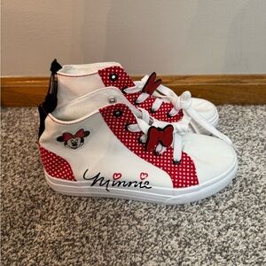 NWT Ground Up Minnie Mouse High Top Sneakers Size 5